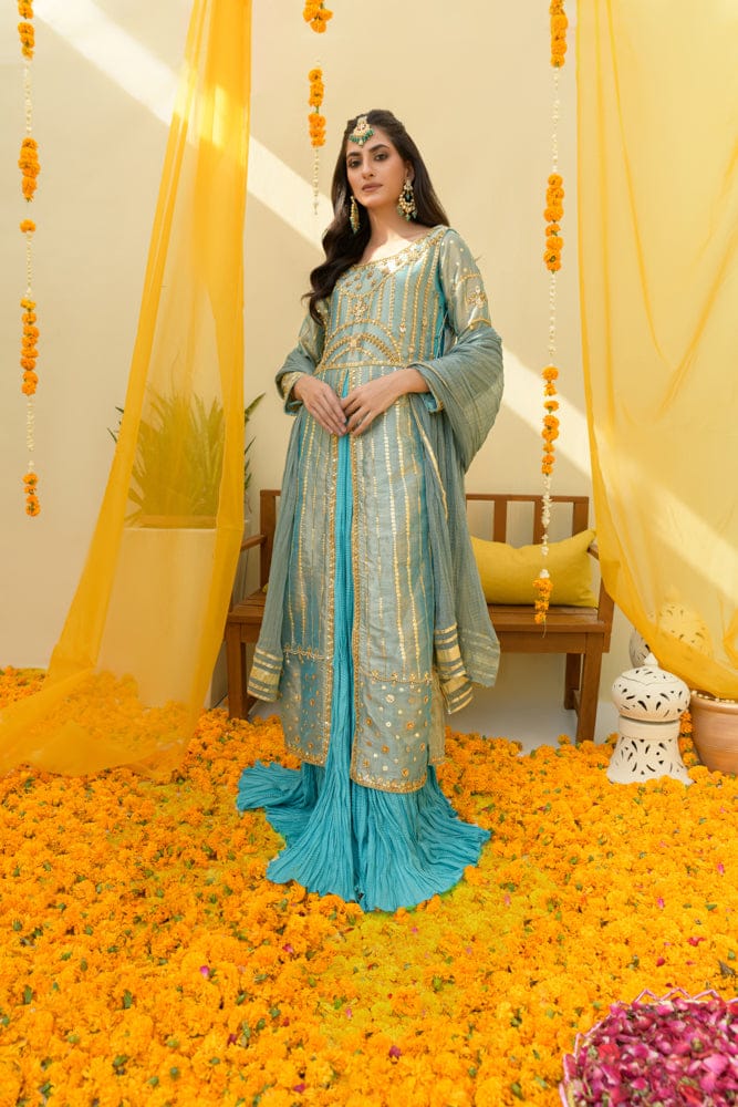 The Allure of Gharara Suits: A Timeless Elegance