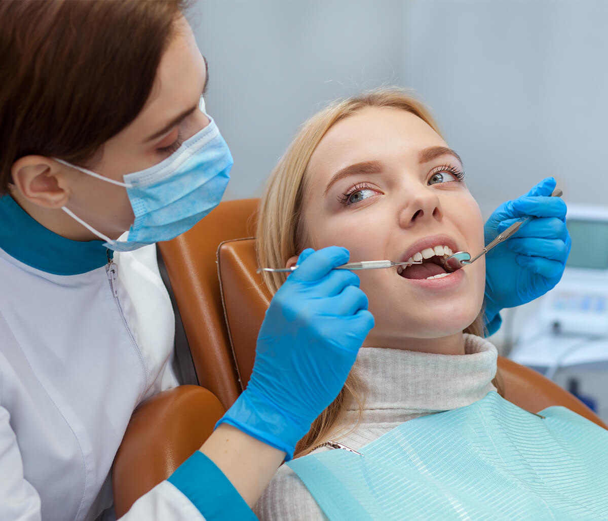 What Are the Benefits of Visiting an East River Dentist?