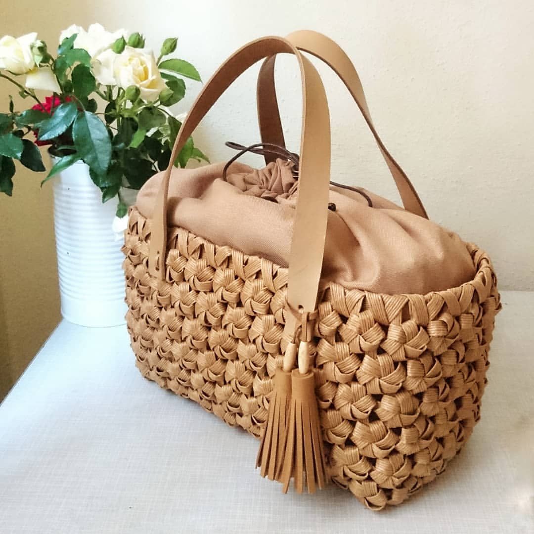 “Dubai’s Hottest Trend: Stylish Straw Bags for Every Occasion”