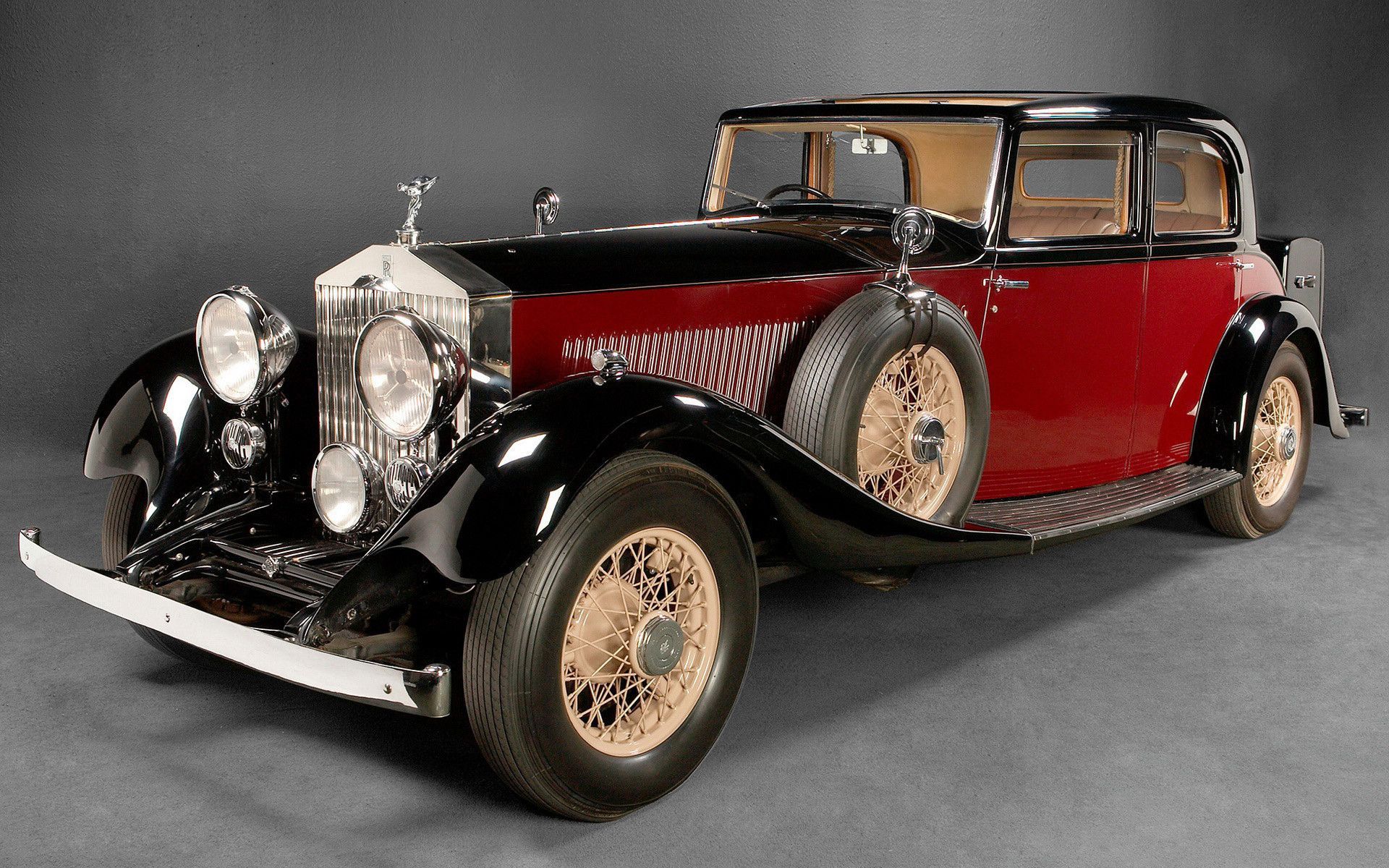 The Timeless Elegance of Old Rolls-Royce